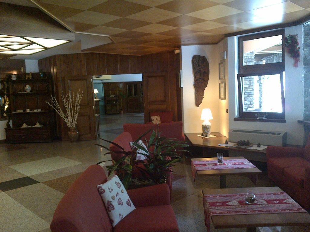 Ih Hotels Courmayeur Mont Blanc Exterior photo