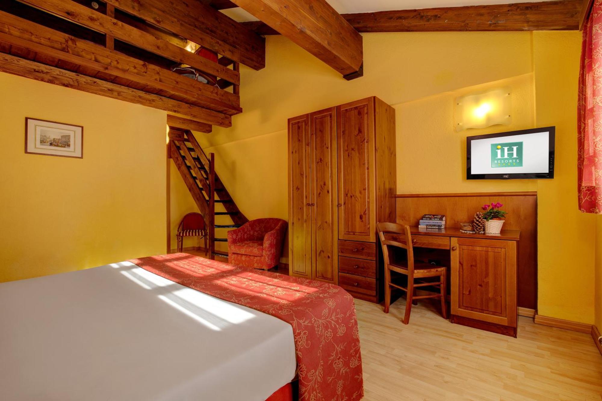 Ih Hotels Courmayeur Mont Blanc Exterior photo